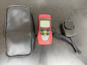 Amprobe 15111133 Lm-200led Digital Light Meter Led Lux With Sensor And Case Tested