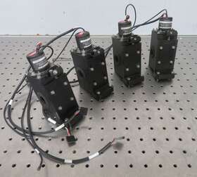 Hc123-01 Hamamatsu R1477-05 C188503 Lot 4 Pmt Photomultiplier Tube With Sockets