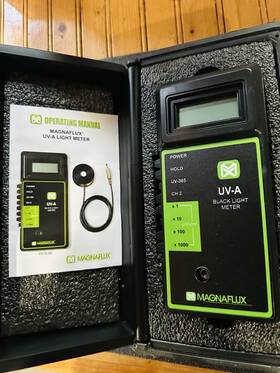 Magnaflux Ua-365 Uv-a Meter With Case And Manual Tested Working Free Shipping Usa