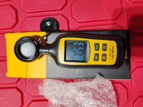 X002j1pyyl Shenzhen Plus Technology Mt 912 Handheld Digital Light Meter For Precise Measurement