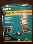 *new & Genuine* Extech EA33 Easyview Light Meter W/ Memory Illuminance + Case. Fixed Price $75.99.